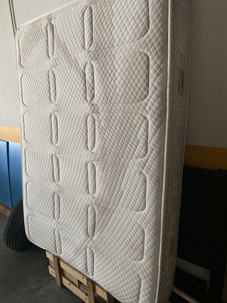 Vendo colcháo  com cama