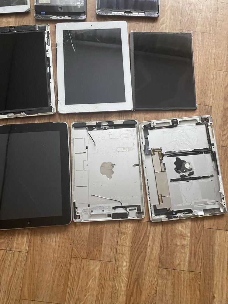 Запчастини на iPad. Екрани. Батареї. Ціна за все.