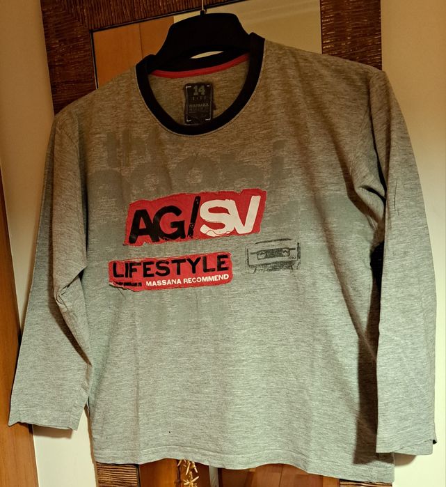 T-shirt  - Massana  T.14  manga comprida com fantasia