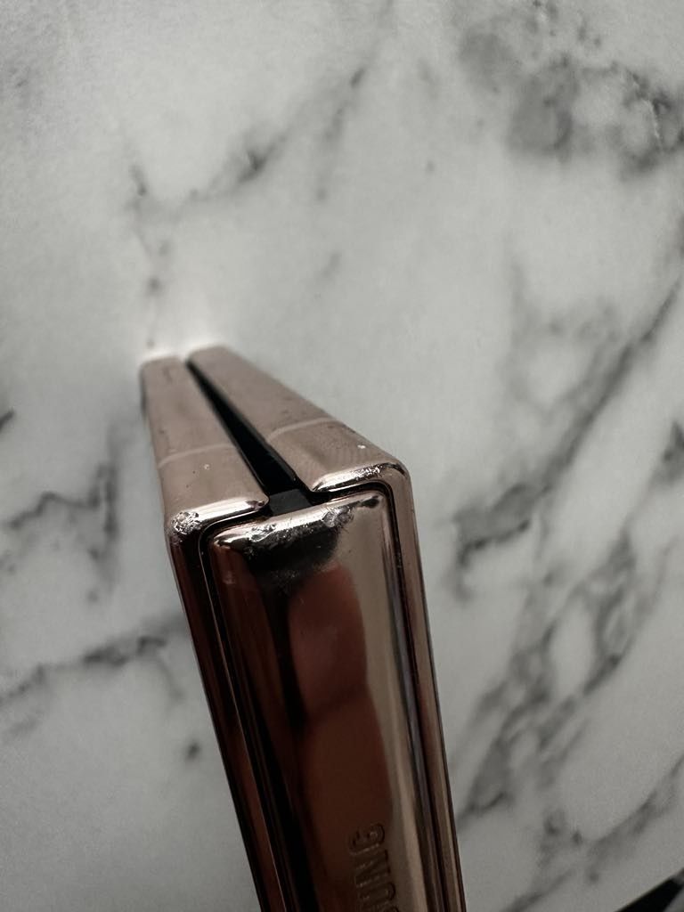Samsung Galaxy  Flip 4