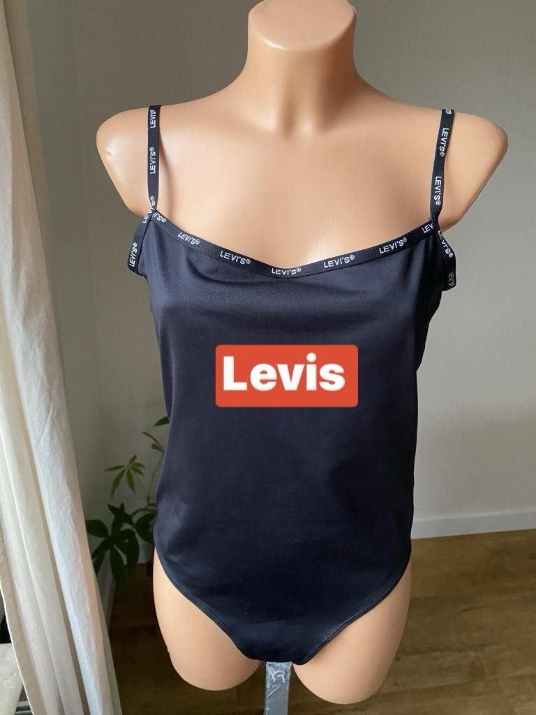 Czarne m body Levis body damskie