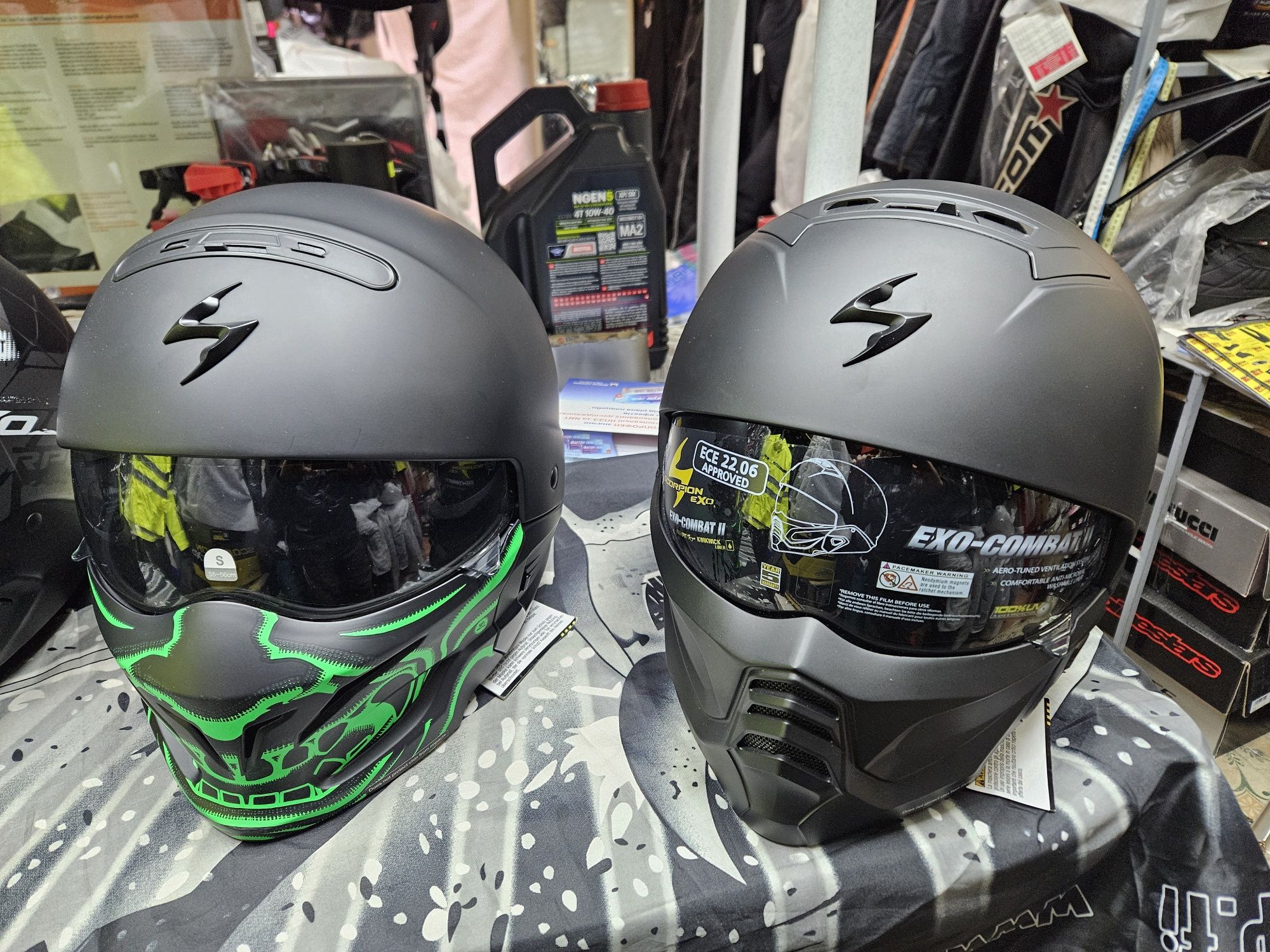 Мотошолом Scorpion Exo Combat, мотокуртка Alpinestars, мотоботи, мото
