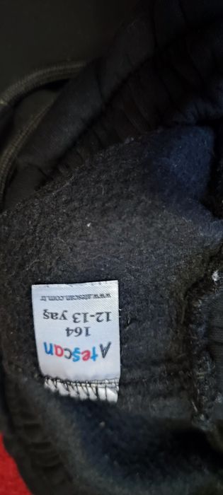 Продам спортивні штани на хлопчика