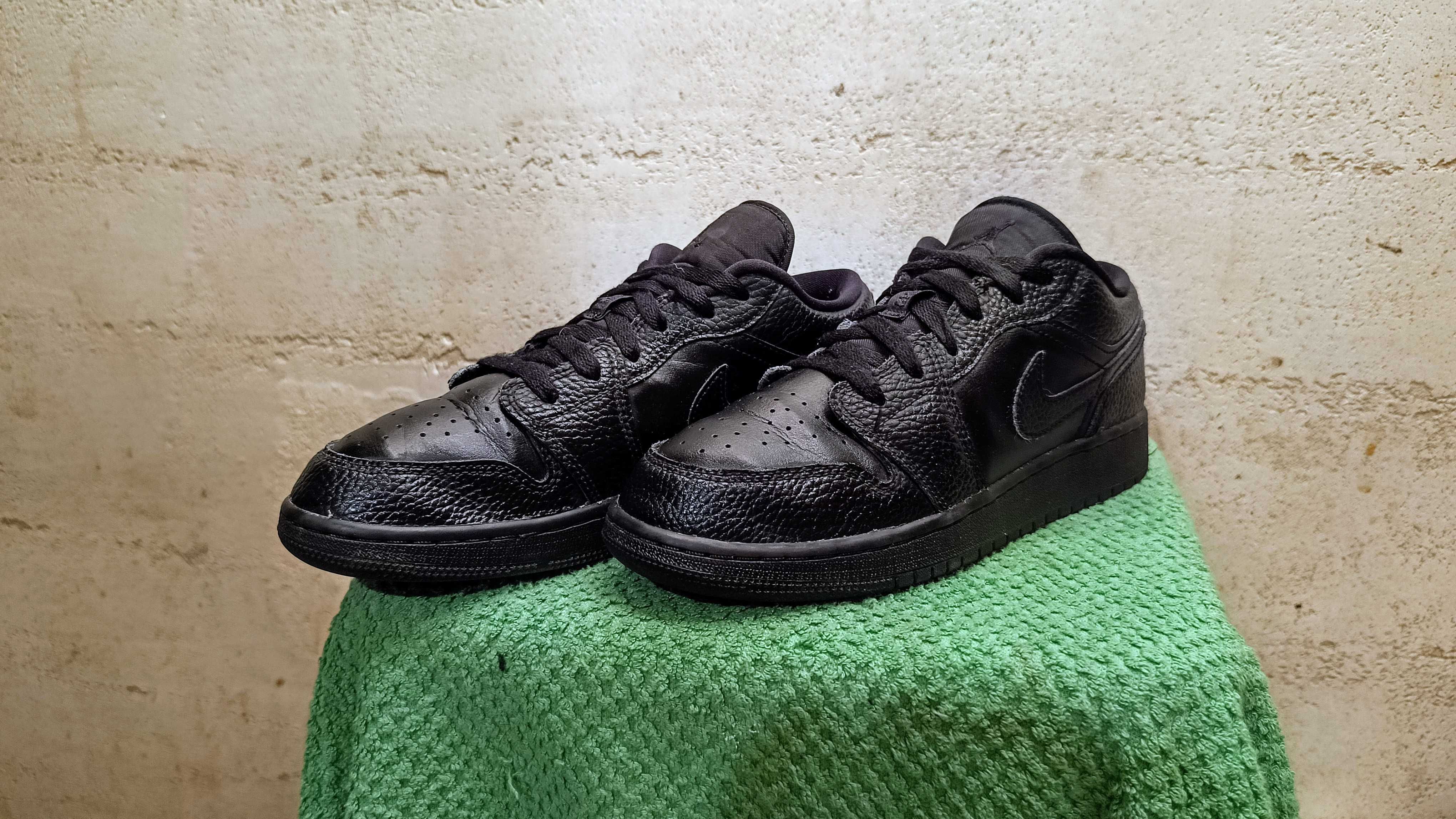 NIKE AIR JORDAN 1 LOW r.38,5 skóra stan idealny