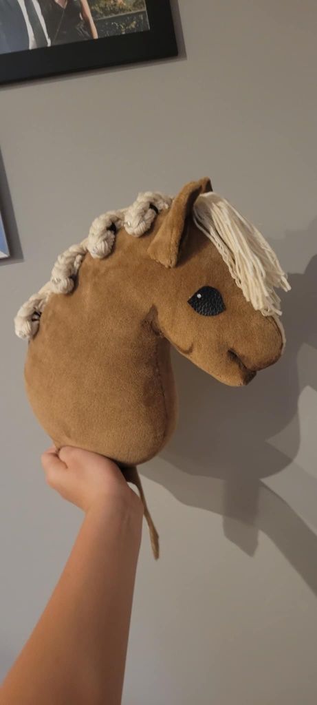 Piękny hobby horse ciasteczkowaty A4 kht_buterflymaya