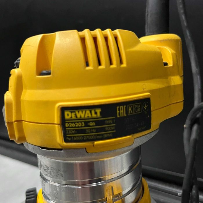 Frezarka Górnowrzecionowa DeWalt D26203 | Używana | Dobry Stan |