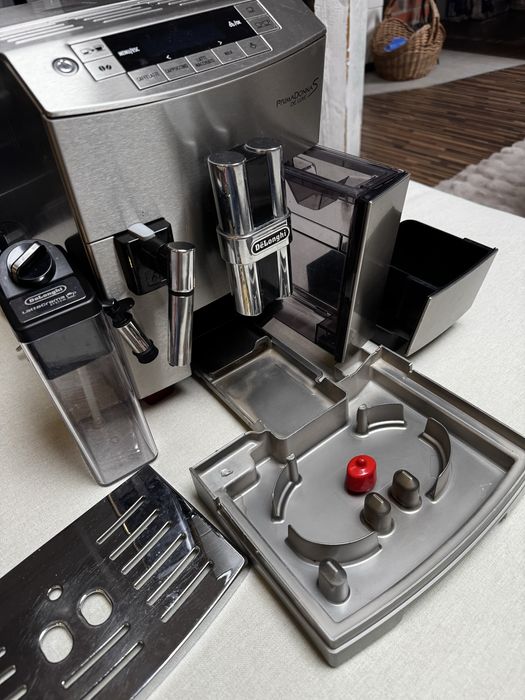 Ekspres do kawy Delonghi primadonna de luxe S