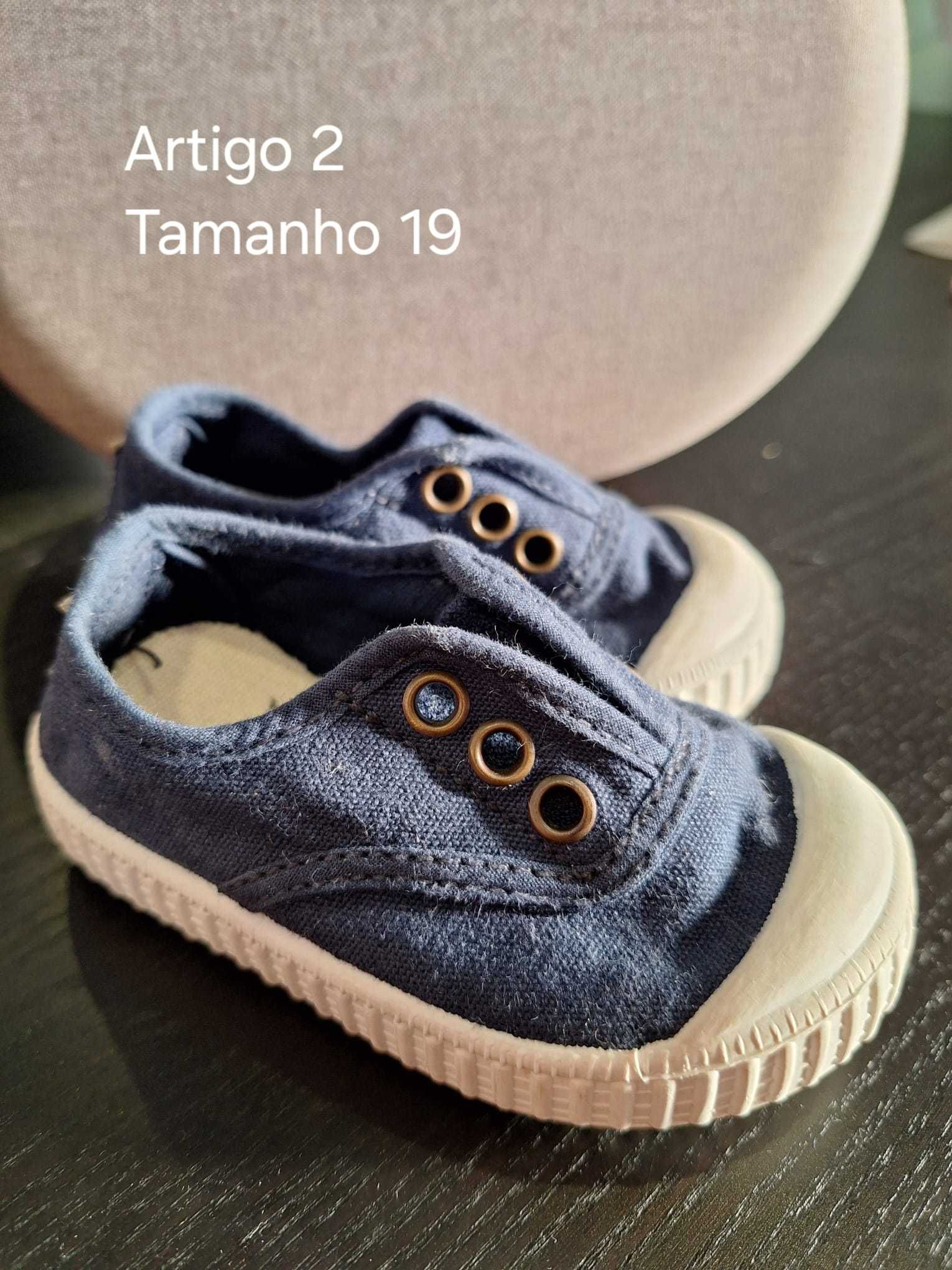 (Como Novos - Pouco Uso) Sapatos Bébé