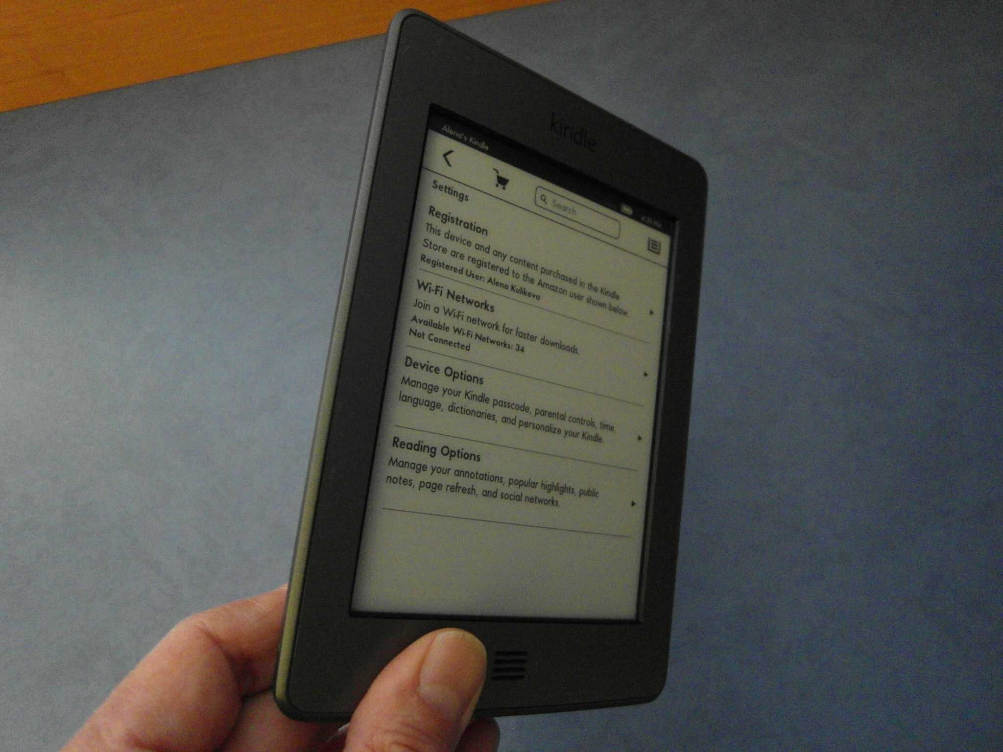 Сенсорна Amazon Kindle повністю робоча