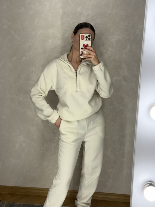 Комфортний флісовий жіночий костюм Xs/S молочного кремового кольору