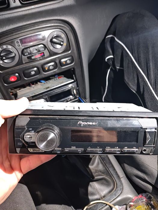 Магнітола Pioneer MVH-S120UI