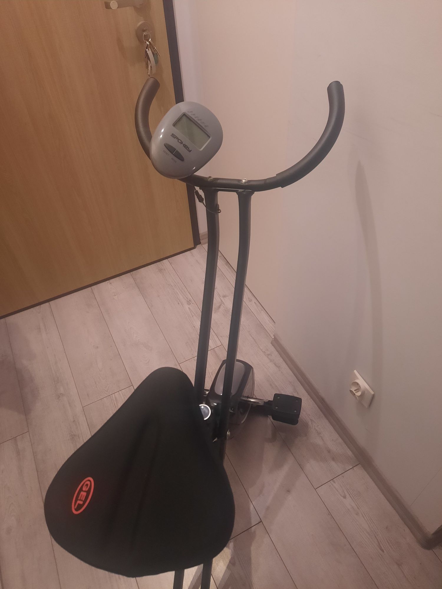 Treningowy rower stacjonarny