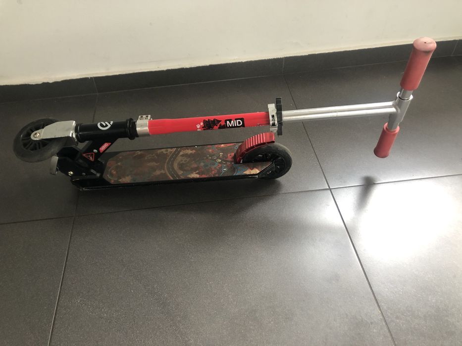 Hulajnoga z Decathlonu