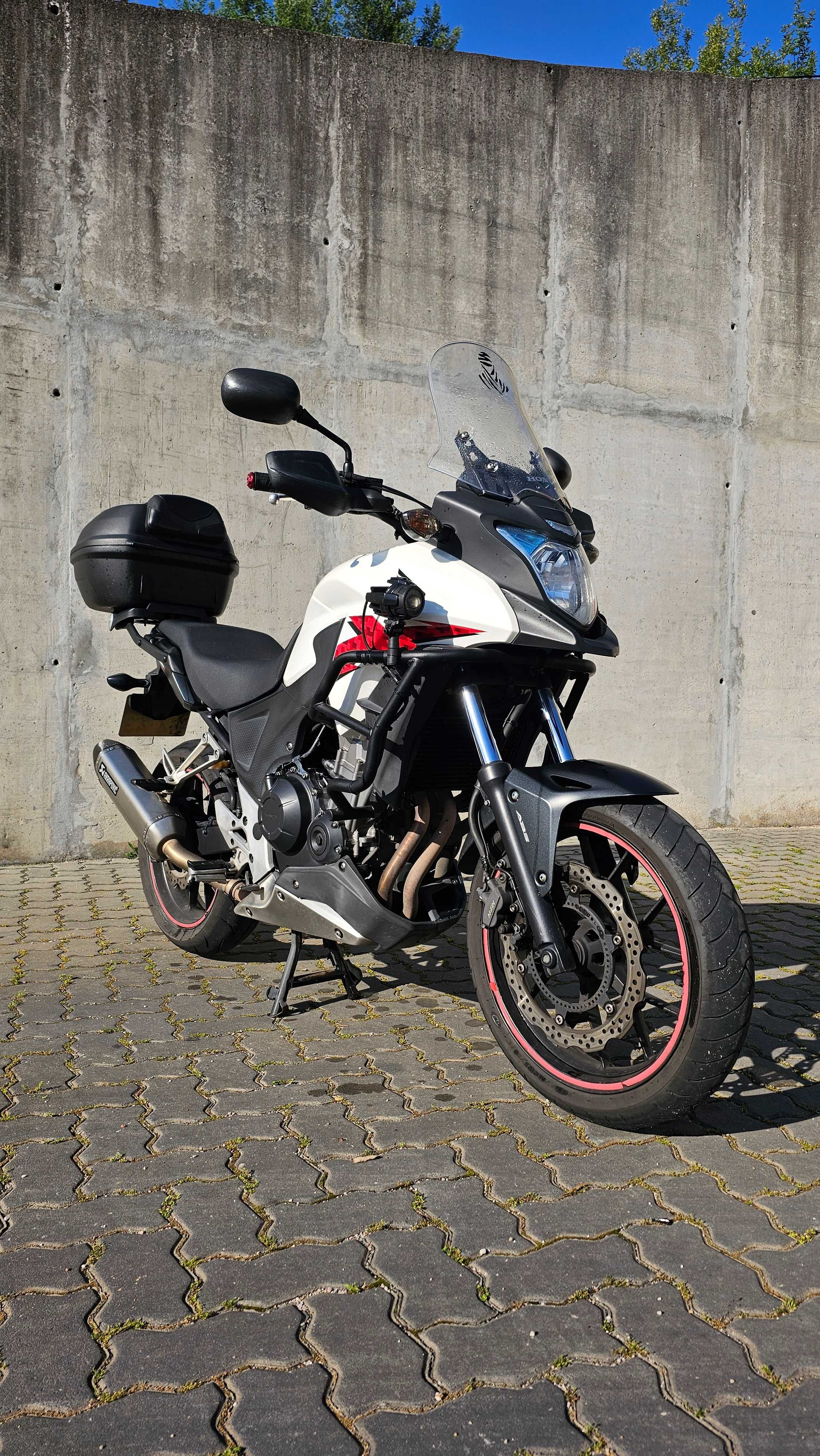 Honda CB500X (Ninguém diz ser do ano que é!)