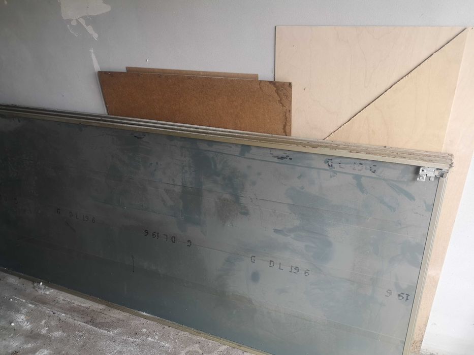 Drzwi do szafy przesuwnej z lustrem 3szt.