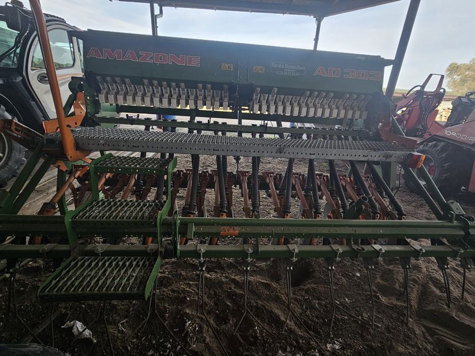 Siewnik Amazon AD 303