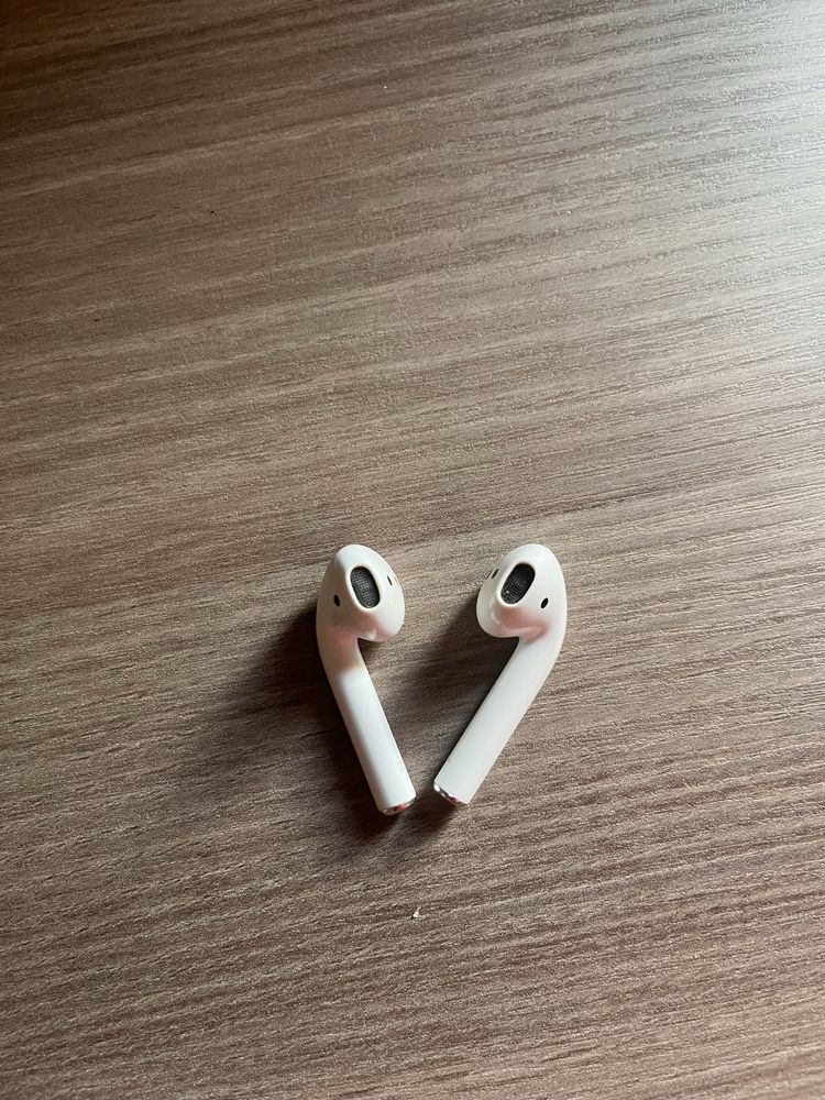 Apple AirPods 2 generation рабочие без кейса