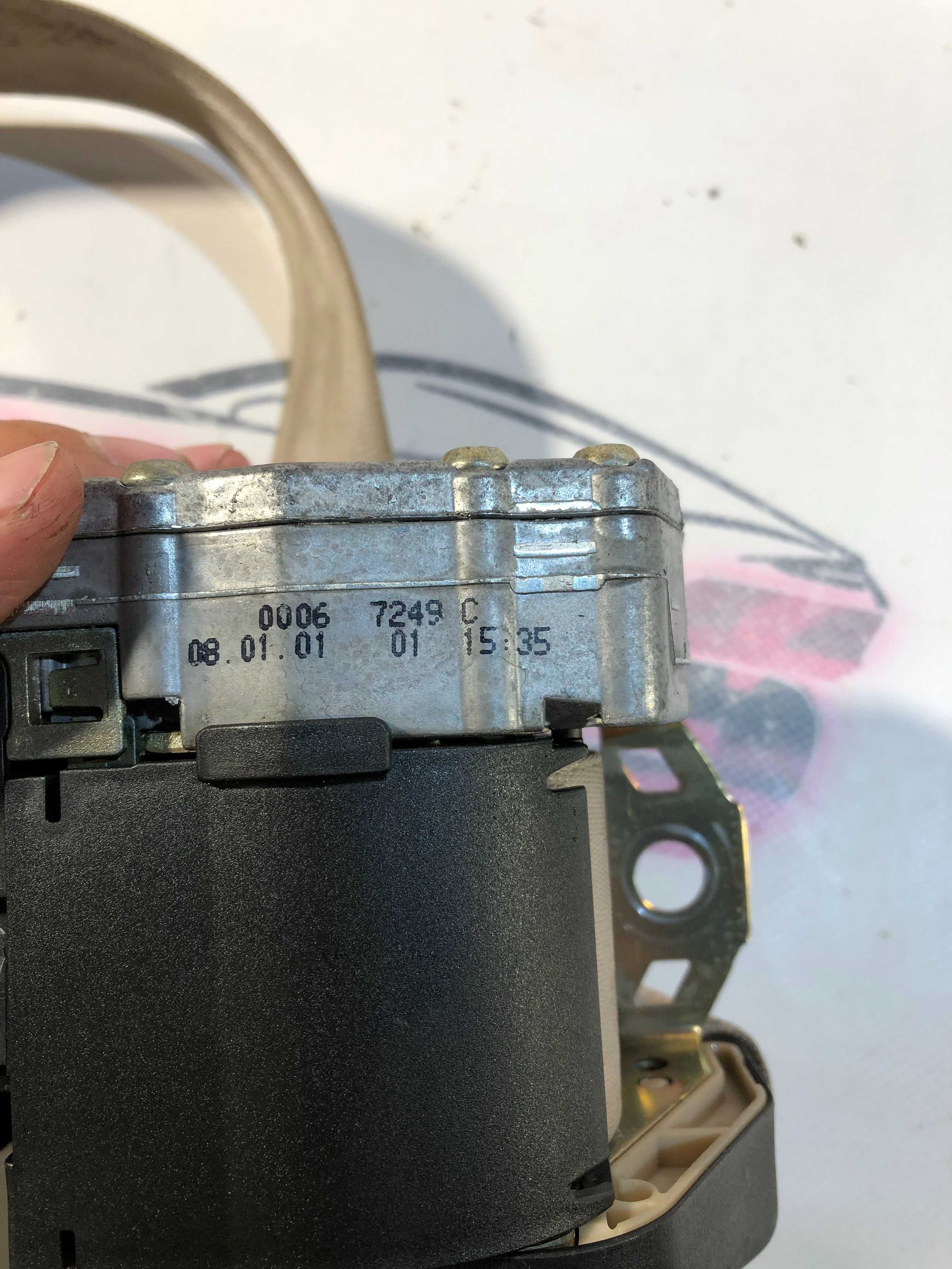 Pre-Tensor - Cinto Tras Esq AUDI A3 8L Original