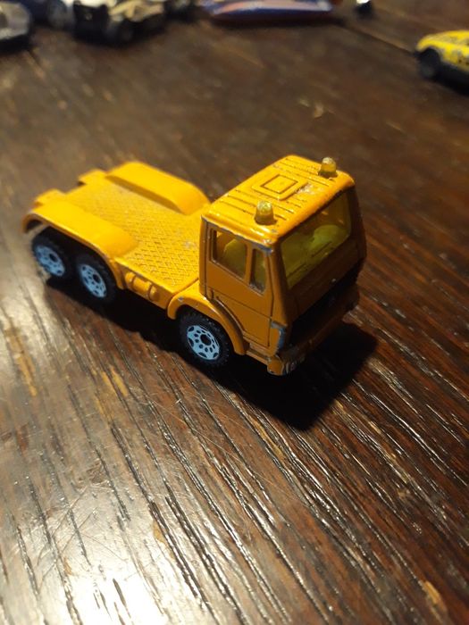 Mercedes ciągnik firmy Siku