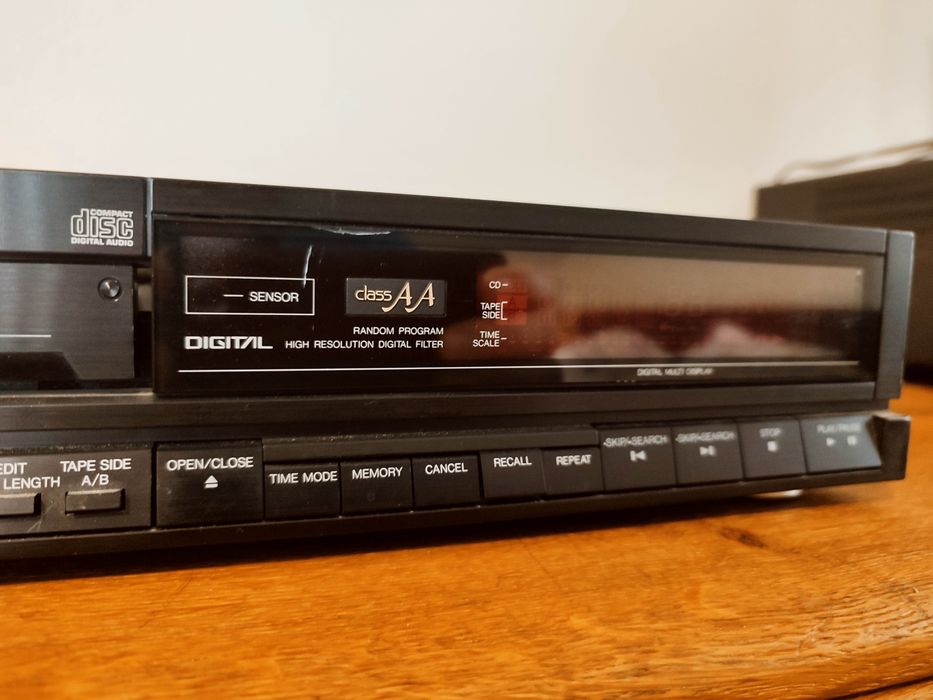 WYPRZEDAŻ!UNIKAT  Odtwarzacz CD Technics SL pj 44, pcm 54 hp