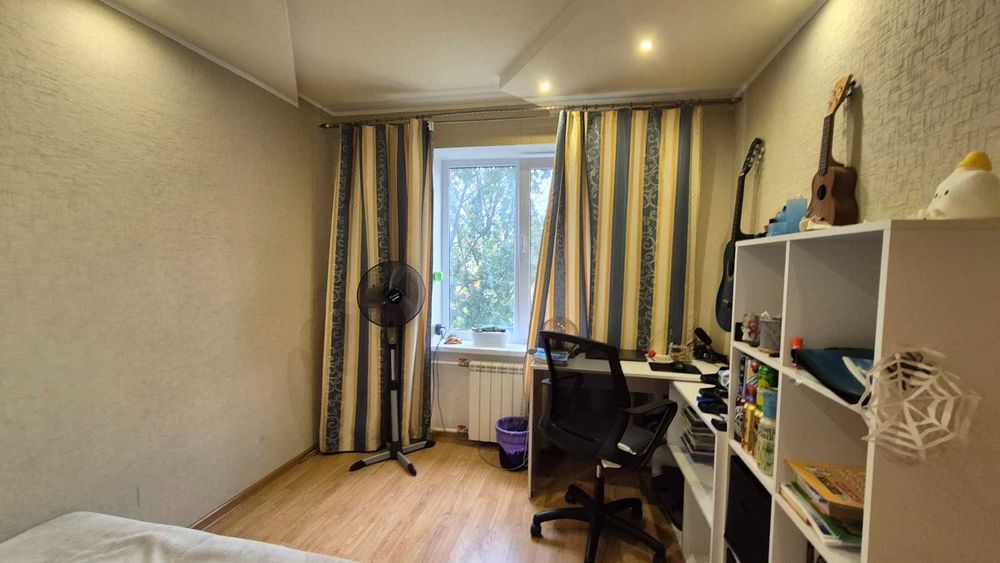 *Продаж 3х кімнатної квартири по пр.Юбилейному, Хортицький район