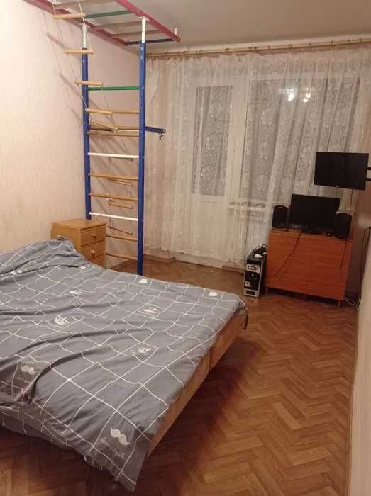 Продам 3 к. квартиру Григоровское шоссе метро Холодная Гора ремонт газ