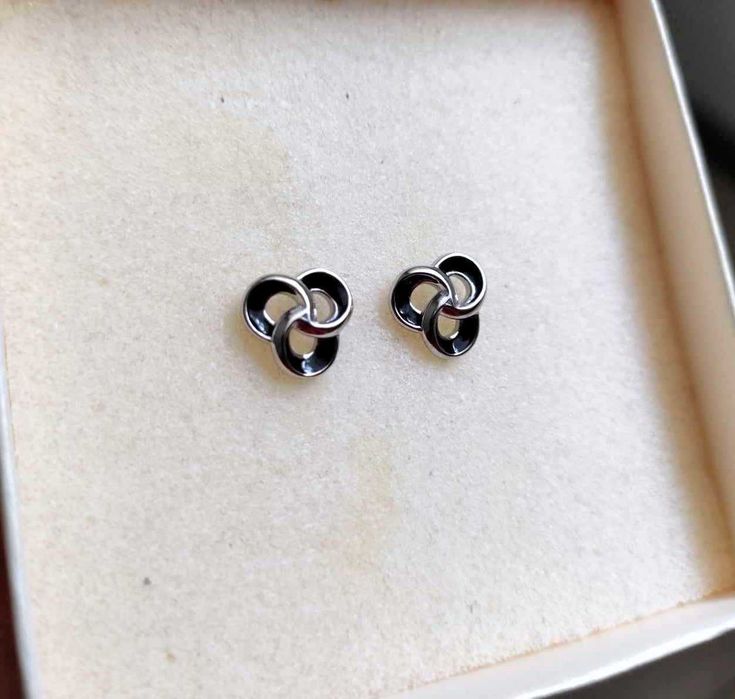 Czarne Zawijasy Srebrne Kolczyki 925 Sztyft