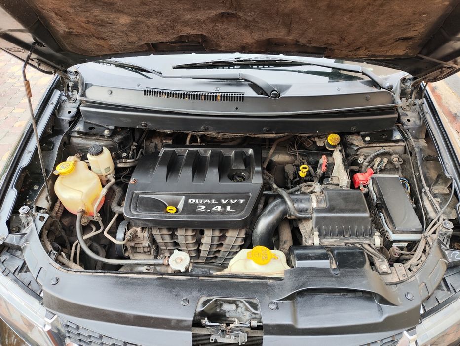 Продам Додж в отличном состоянии 7 мест