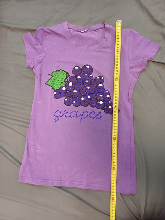 T-shirt z kryształkami