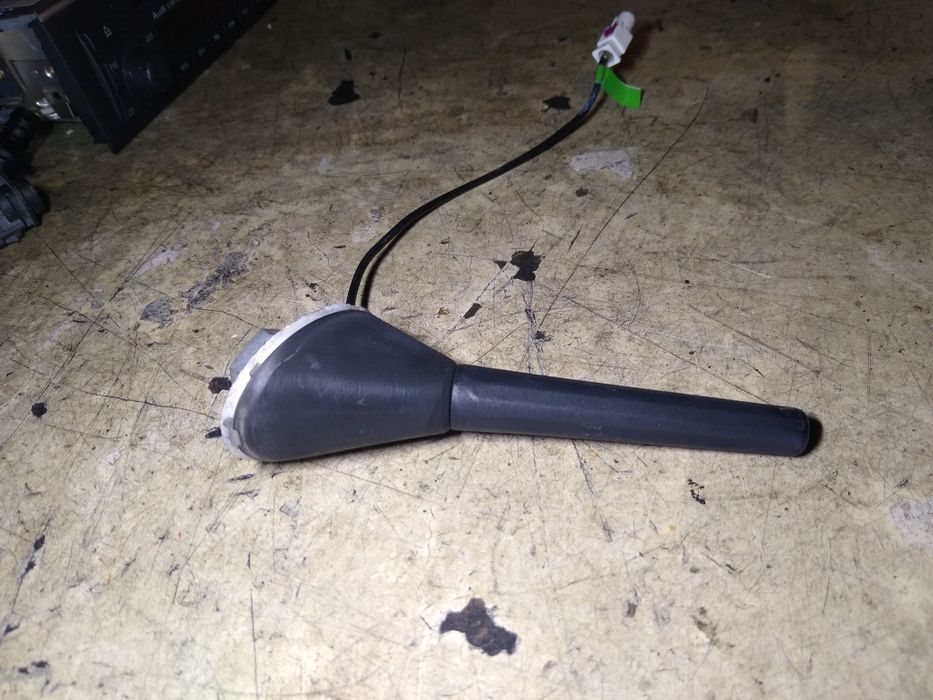 Antena dachowa VW golf V oryginał