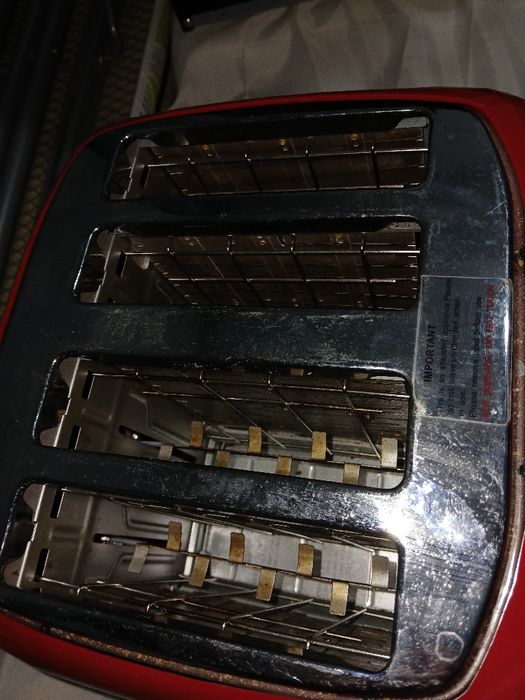 Тостер Delonghi Red