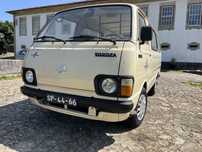 Toyota Hiace LH20 em bom estado