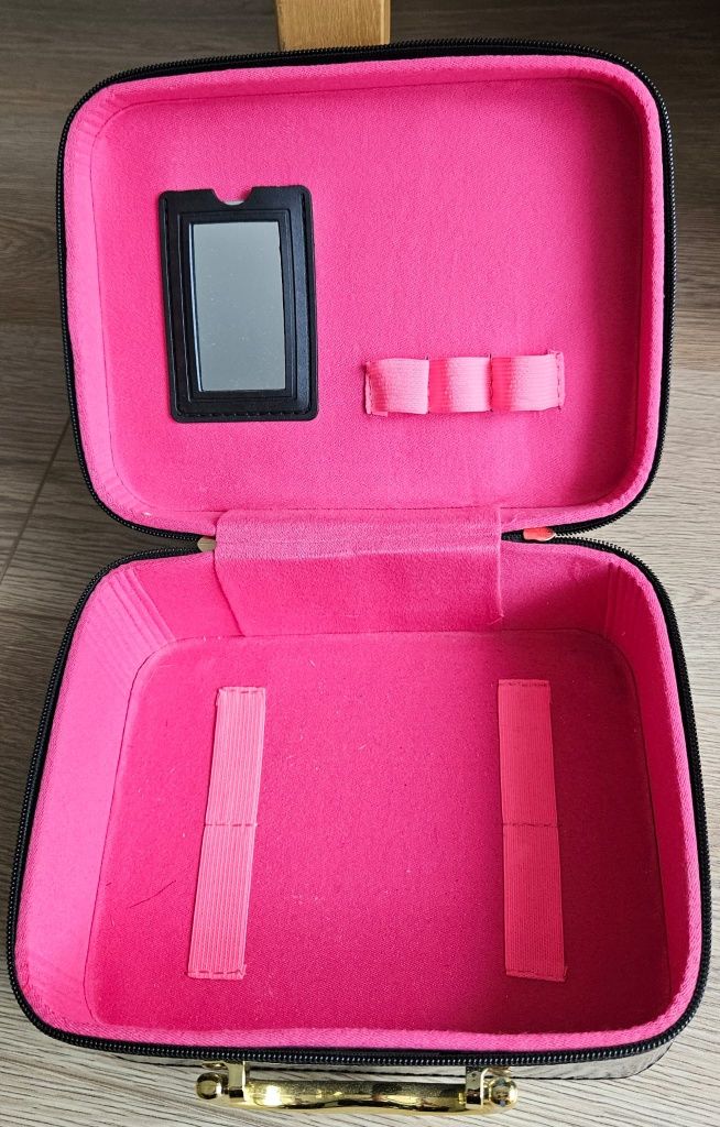 Organizer na kosmetyki