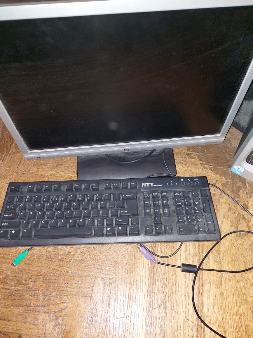 Komputer, monitor