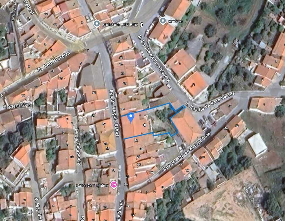casa com 9 divisões em Ourique