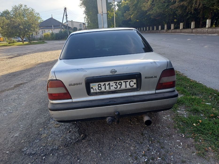 Nissan Sunny 1993 року 2.0 дизель 1200$ На ПРОДАЖ
