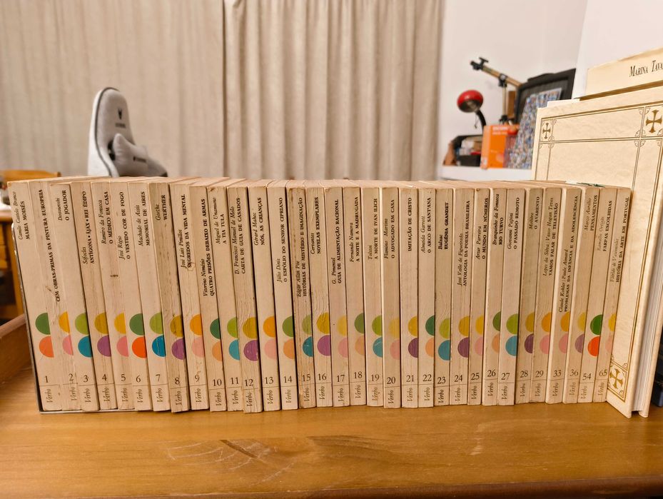 Livros RTP, Biblioteca Básica VERBO, anos 70.