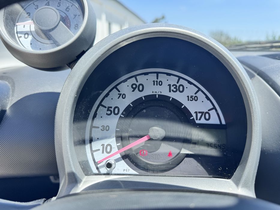 PEUGEOT 107 1.0 gasolina 2008 com 75 mil km Nacional garantia 18 meses