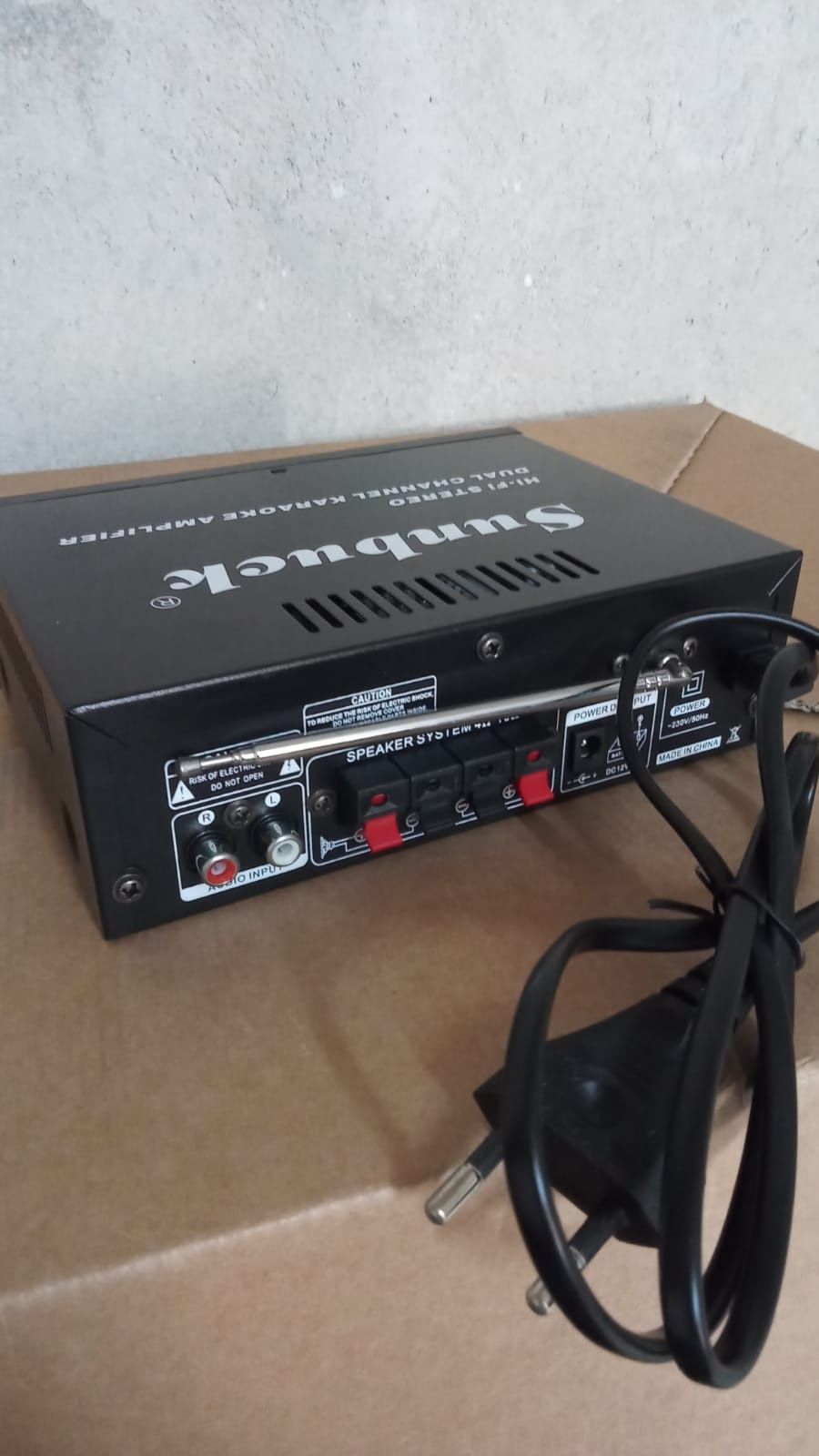 Amplituner stereo 2x40watt bluetooth/usb/SD praktycznie nowy