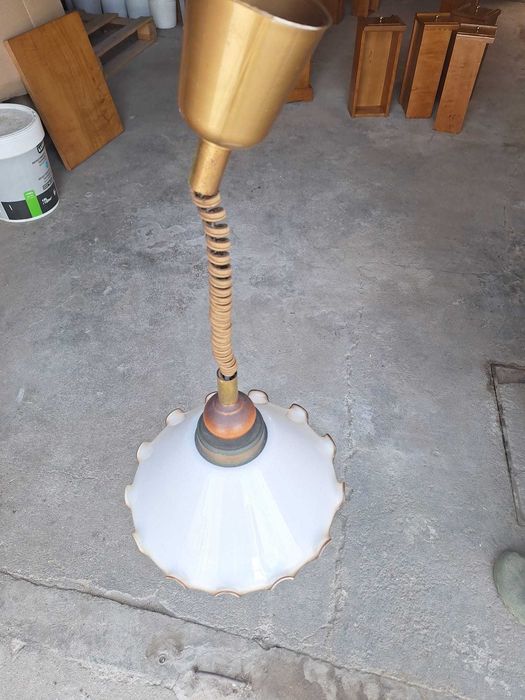 Candeeiro de teto antigo