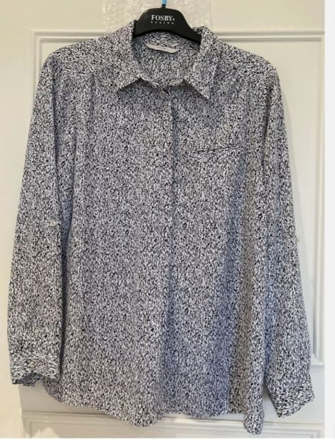 Елегантна жіноча блузка блуза