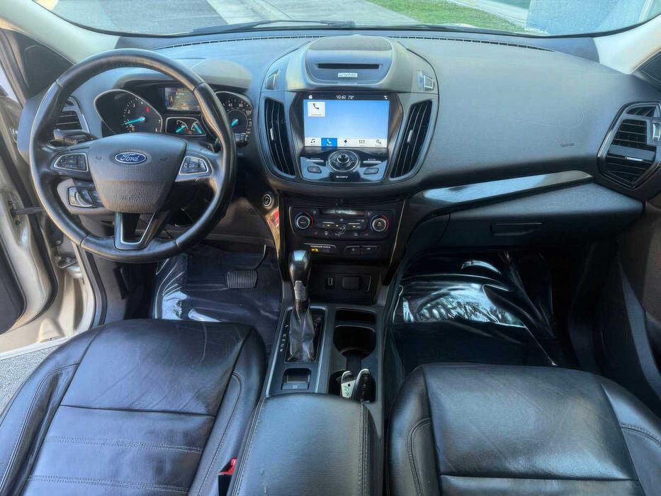 Ford Escape      2017