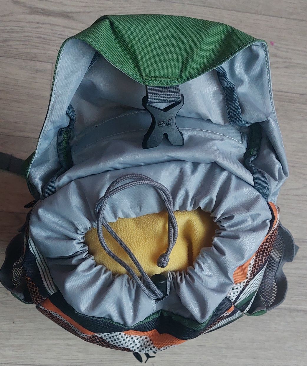 Рюкзак б/у  jack wolfskin tiny jack 11L (Germany)