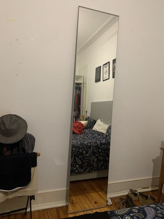 Porta espelho para roupeiro IKEA