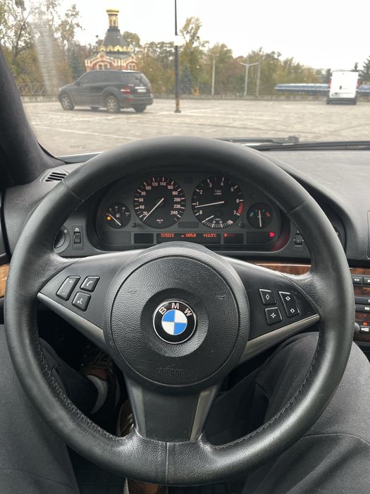 BMW e39 523i автомат БМВ е39