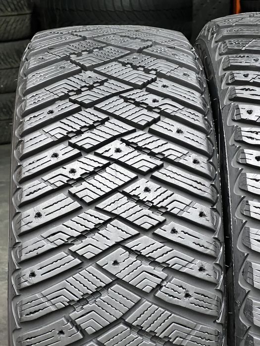 Шины зимние 235/55/R18 Goodyear Ultragrip