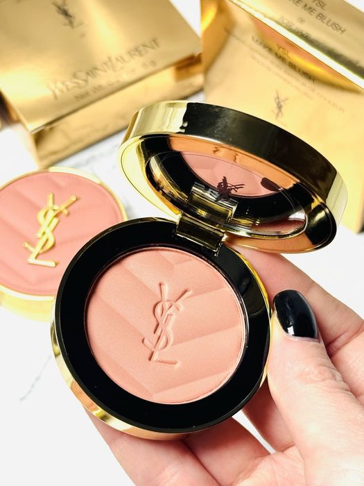 Рум'яна Yves Saint Laurent 06