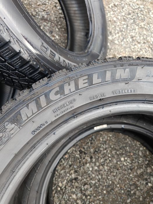 Opony Michelin Wielosezon 225/50-17
