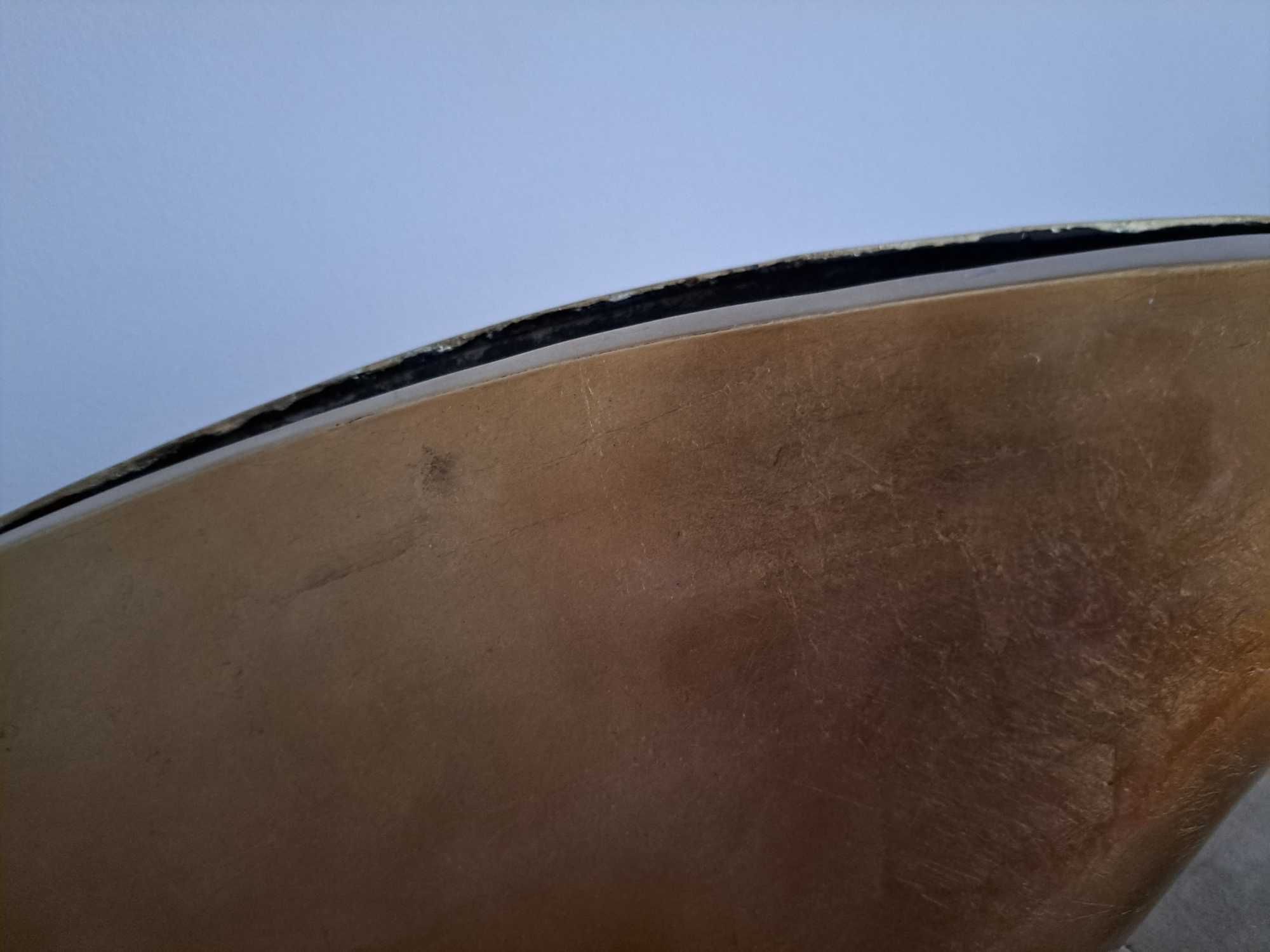 Vaso e peça de decoração