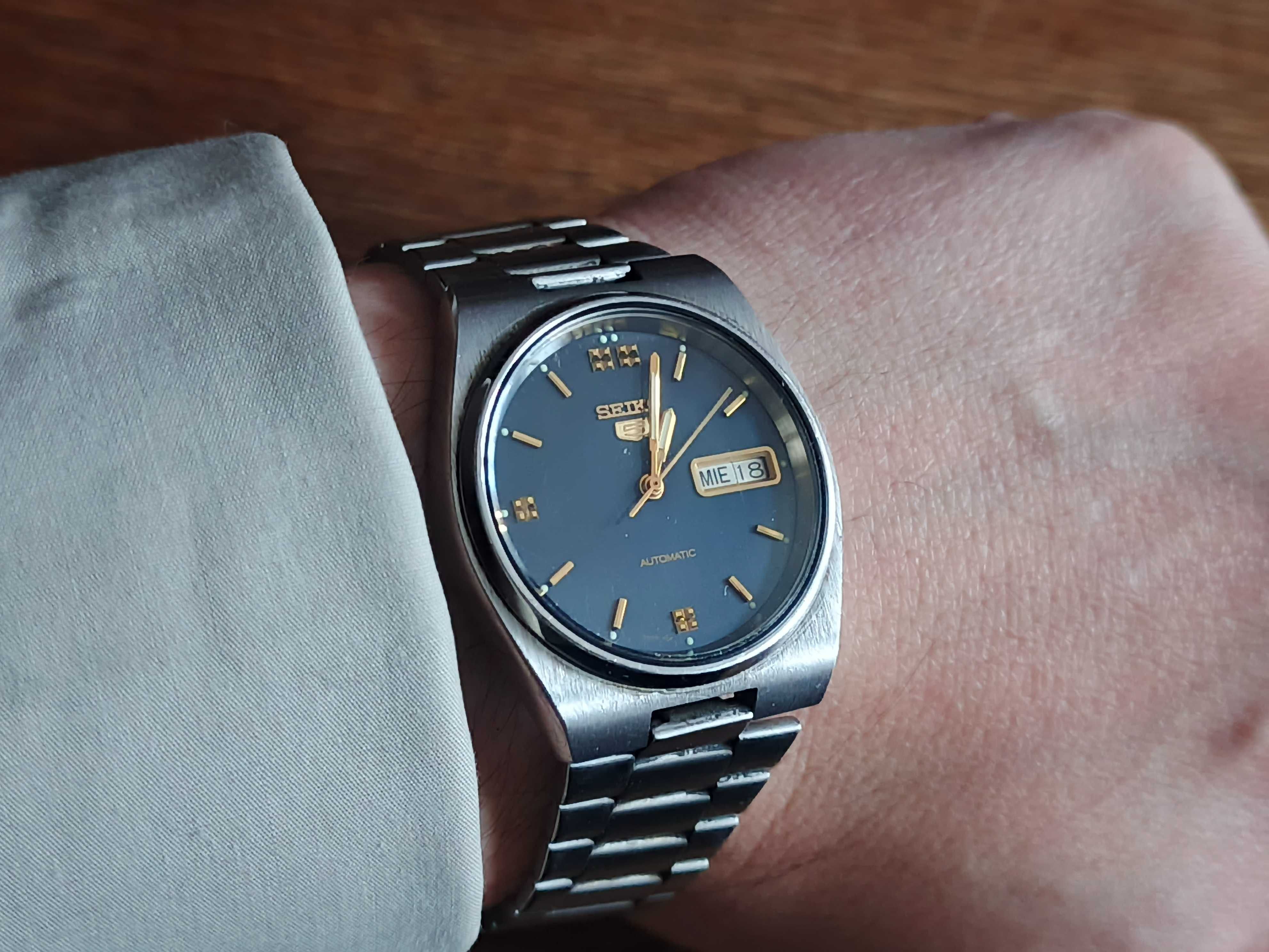 Sprzedam piękny męski zegarek Seiko 5 dual data na bransolecie